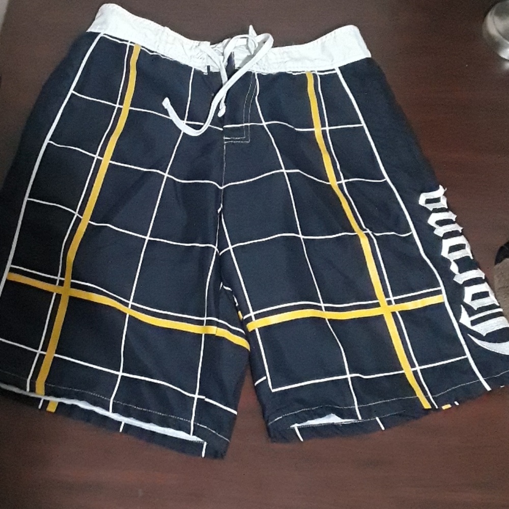 Corona men's swim trunks size M